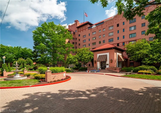 1st image of 19000 Lake Rd #5427, Rocky River, OH 44116 | MLS# 5224067