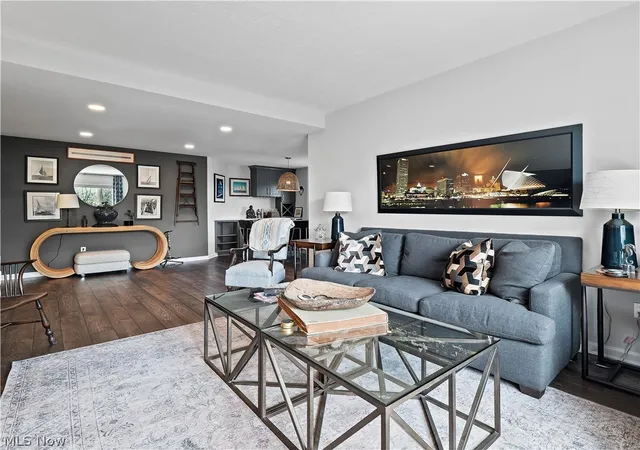 image of 19000 Lake Rd #5427, Rocky River, OH 44116 | MLS# 5224067
