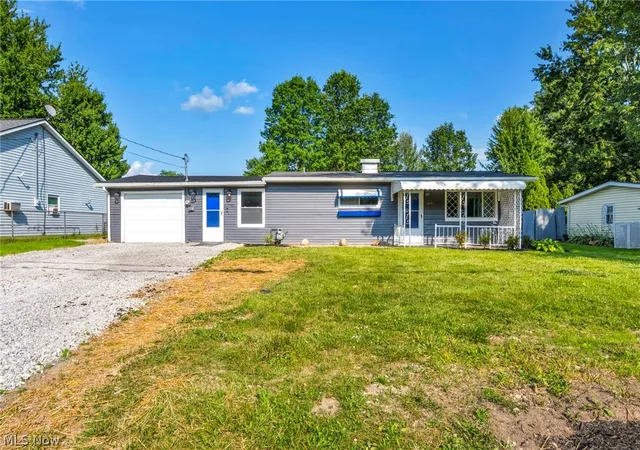 Photo 2 of Single family home for sale at 12215 National Dr, Grafton, OH 44044 | MLS# 5224181 | Listing updated on 2026-08-13
