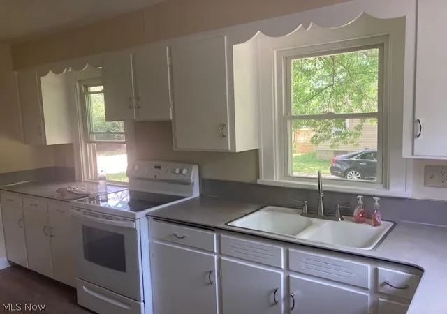 Photo 2 of Sale Pending at 4977 Damon, Warren, OH 44483 | MLS# 5224434 | Listing updated on 2026-08-24