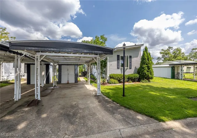 1st image of 4 Village Park, Olmsted Twp, OH 44138 | MLS# 5221393
