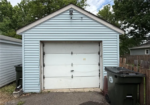 14th image of 1360 Meadowbrook Ave Se, Warren, OH 44484 | MLS# 5223380