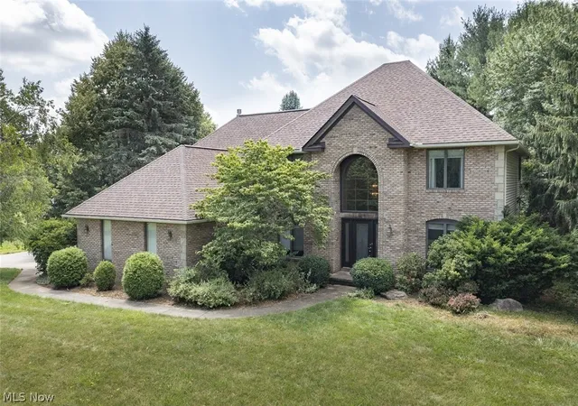 Photo 1 of Single family home for sale at 3815 W Sweet Briar Dr, Medina, OH 44256 | MLS# 5221508 | Listing updated on 2026-08-31