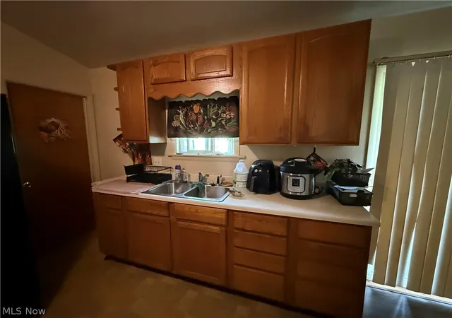 4th image of 2368 Montgomery Ave Nw, Warren, OH 44485 | MLS# 5223871