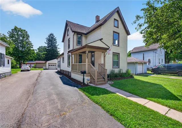 Homes for sale in Ravenna, OH | 267 King St, Ravenna, OH 44266 | MLS# 5224404