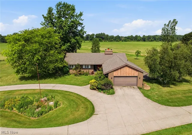 Photo 2 of Single family home for sale at 7903 Neff Rd, Valley City, OH 44280 | MLS# 5223405 | Listing updated on 2026-09-01