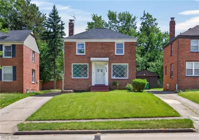 Homes for sale in Maple Heights, OH | 18412 Waterbury Ave, Maple Heights, OH 44137 | MLS# 5224474