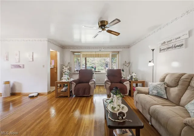 Homes for sale in Newton Falls, OH | 313 S Canal St, Newton Falls, OH 44444 | MLS# 5224470