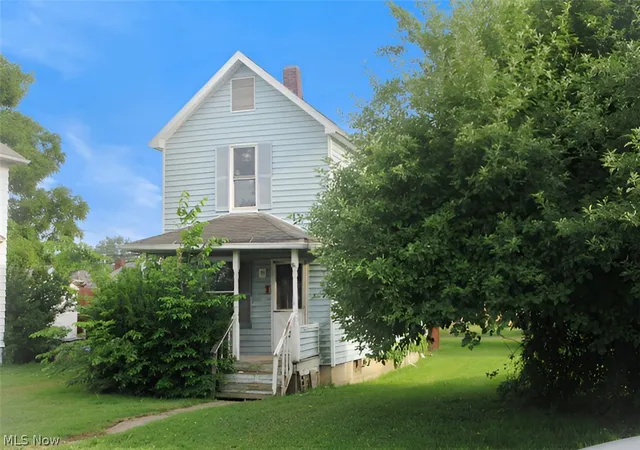 1st image of 176 E Maryland Ave, Sebring, OH 44672 | MLS# 5224490