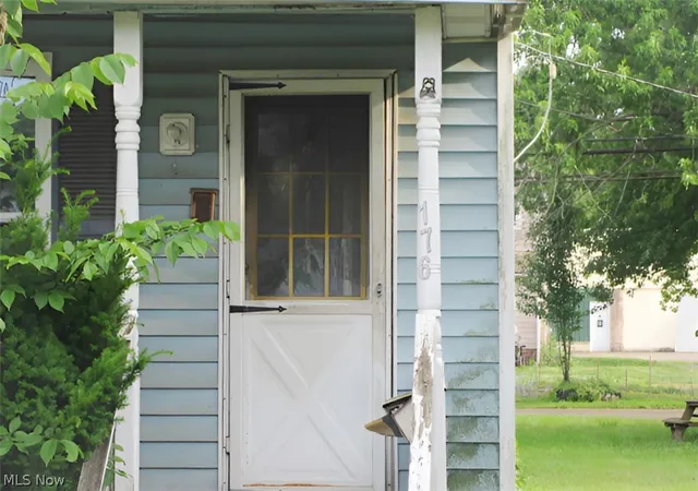3rd image of 176 E Maryland Ave, Sebring, OH 44672 | MLS# 5224490