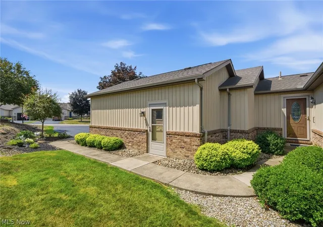 2nd image of 1451 Tripodi Cir, Niles, OH 44446 | MLS# 5224203