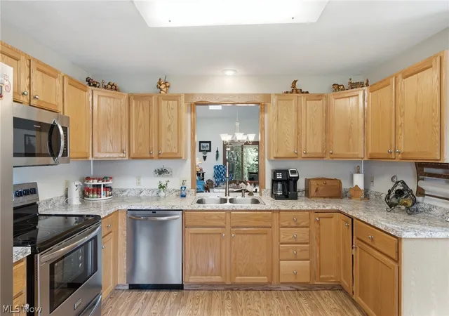 4th image of 1451 Tripodi Cir, Niles, OH 44446 | MLS# 5224203