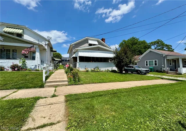 Photo 2 of Single family home for sale at 402 E Marietta St Manor, Woodsfield, OH 43793 | MLS# 5224150 | Listing updated on 2026-09-01