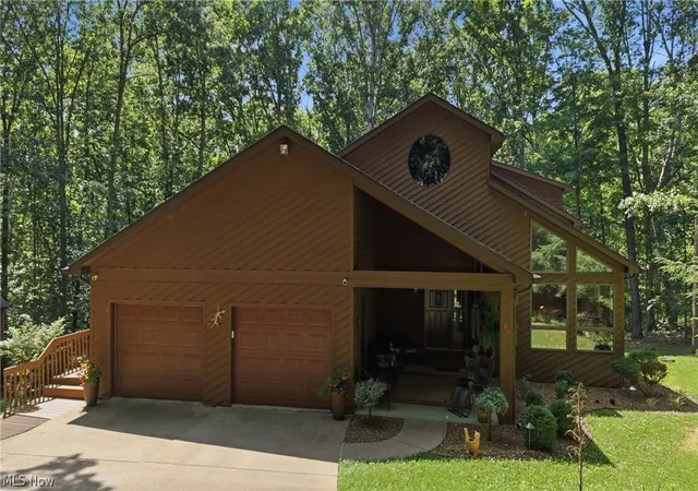 Homes for sale in Little Hocking, OH | 95 State Route 555, Little Hocking, OH 45742 | MLS# 5220629