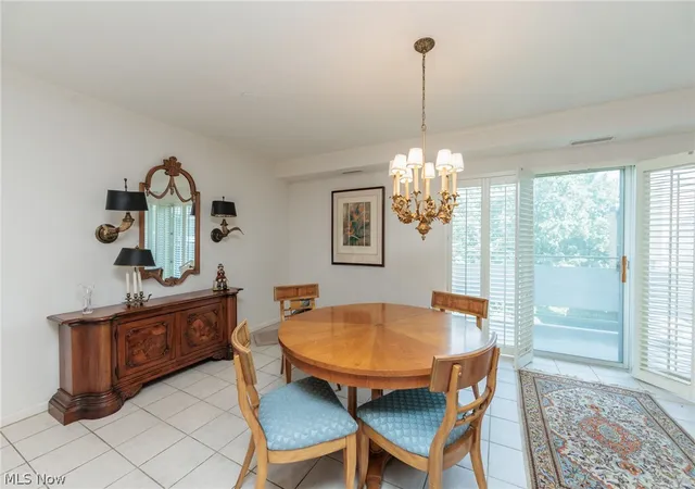 4th image of 2112 Acacia Park Dr #511, Lyndhurst, OH 44124 | MLS# 5220351