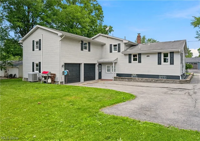 Homes for sale in Columbiana, OH | 273 Blueberry Dr, Columbiana, OH 44408 | MLS# 5224507