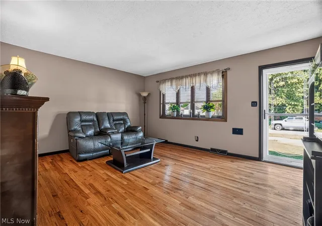 5th image of 1860 Ridgewick Dr, Wickliffe, OH 44092 | MLS# 5224494