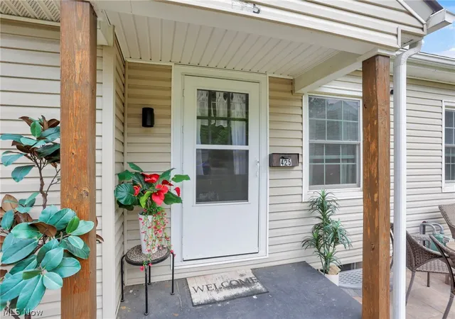 Homes for sale in Zanesville, OH | 425 Taylor St, Zanesville, OH 43701 | MLS# 5224579