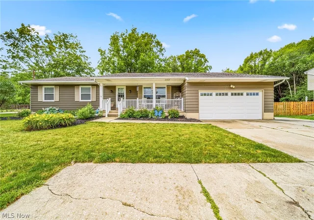 Homes for sale in Mentor, OH | 8506 Lake Shore Blvd, Mentor, OH 44060 | MLS# 5223297