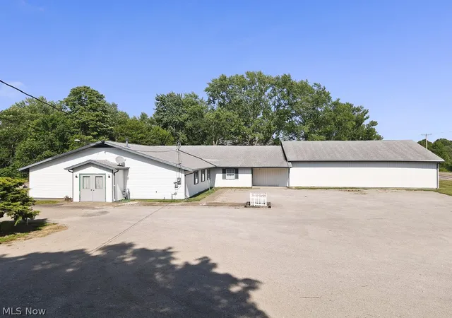 Homes for sale in Alliance, OH | 1887 W Beech St, Alliance, OH 44601 | MLS# 5224372