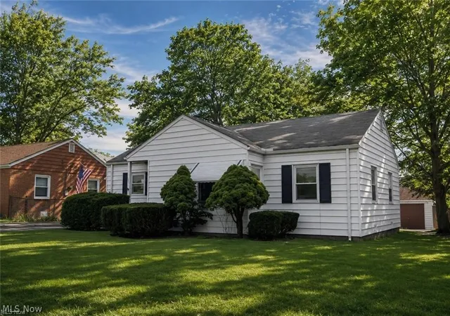 Homes for sale in Mayfield Heights, OH | 6601 Ridgeview Rd, Mayfield Heights, OH 44124 | MLS# 5224505