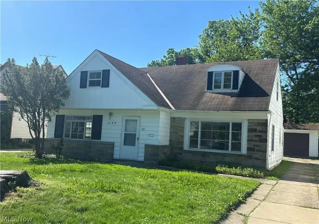 Homes for sale in South Euclid, OH | 4198 Eastway Rd, South Euclid, OH 44121 | MLS# 5224618