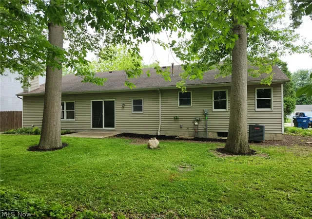 Homes for sale in Avon, OH | 37888 N Doovys St, Avon, OH 44011 | MLS# 5224563