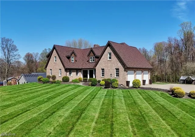 Homes for sale in Dundee, OH | 1850 Us Route 62, Dundee, OH 44624 | MLS# 5224538
