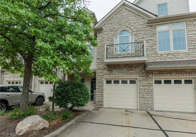 Photo 1 of Condo for sale at 3192 Richmond Rd, Beachwood, OH 44122 | MLS# 5224534 | Listing updated on 2026-08-28