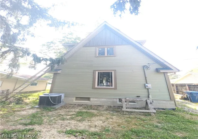 Photo 15 of Single family home for sale at 351 Essex Rd, Vermilion, OH 44089 | MLS# 5224643 | Listing updated on 2026-08-28