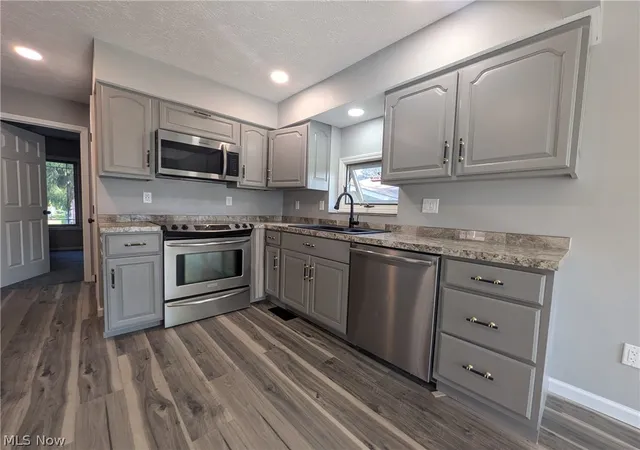 Photo 4 of Single family home for sale at 351 Essex Rd, Vermilion, OH 44089 | MLS# 5224643 | Listing updated on 2026-08-28