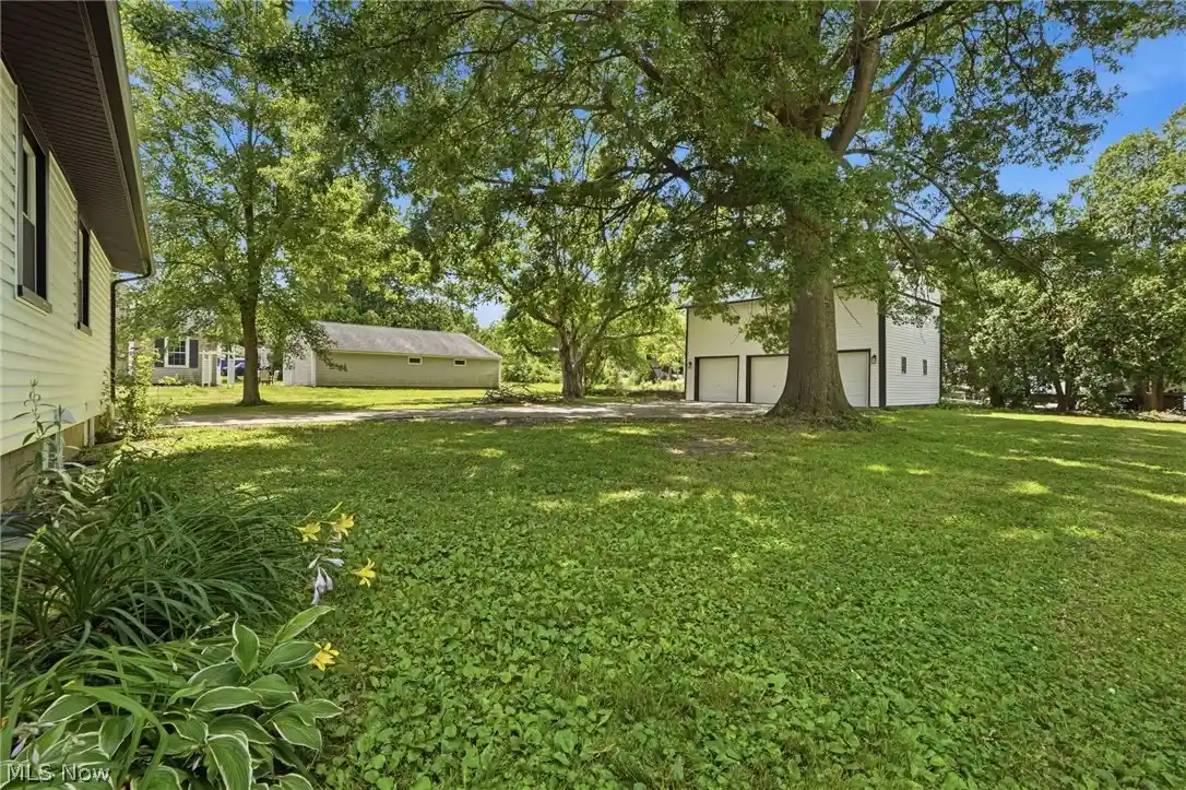 Photo 4 of Single family home for sale at 313 S Summit St, Smithville, OH 44677 | MLS# 5224663 | Listing updated on 2026-10-29