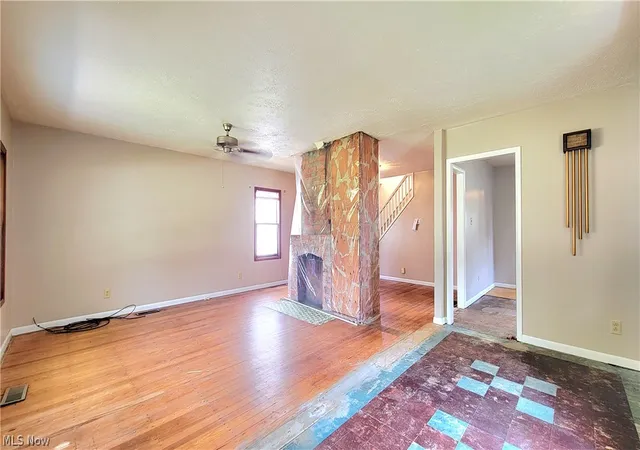 Photo 3 of Single family home for sale at 603 Poplar Ave, Williamstown, WV 26187 | MLS# 5224576 | Listing updated on 2026-08-31