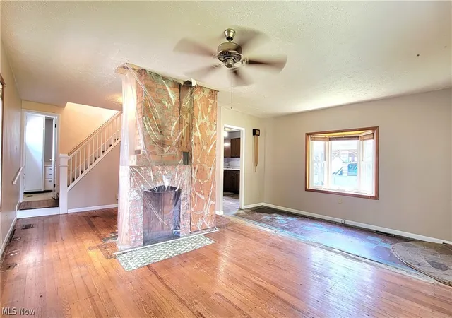 Homes for sale in Williamstown, WV | 603 Poplar Ave, Williamstown, WV 26187 | MLS# 5224576
