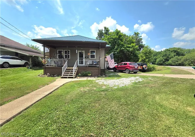 1st image of 3114 Camden Ave, Parkersburg, WV 26101 | MLS# 5208334