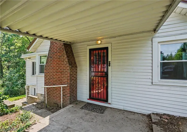 Homes for sale in Deerfield, OH | 10528 Country Club Ln, Deerfield, OH 44449 | MLS# 5224564