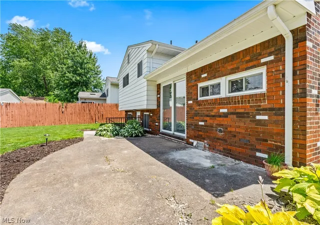 5th image of 900 Wilder Ave, Elyria, OH 44035 | MLS# 5222250