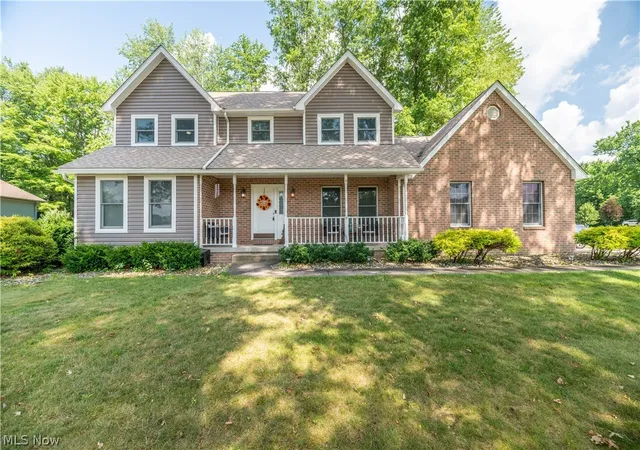 1st image of 2218 Crestmont Dr, Girard, OH 44420 | MLS# 5224794