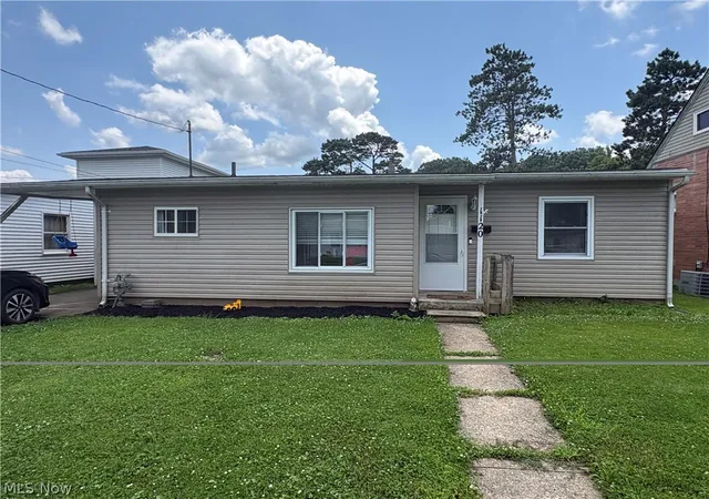 Homes for sale in Zanesville, OH | 1120 Talley Ave, Zanesville, OH 43701 | MLS# 5224798