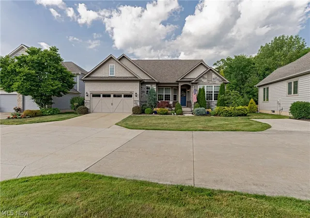 Homes for sale in Aurora, OH | 609 Burgess Cir, Aurora, OH 44202 | MLS# 5224068