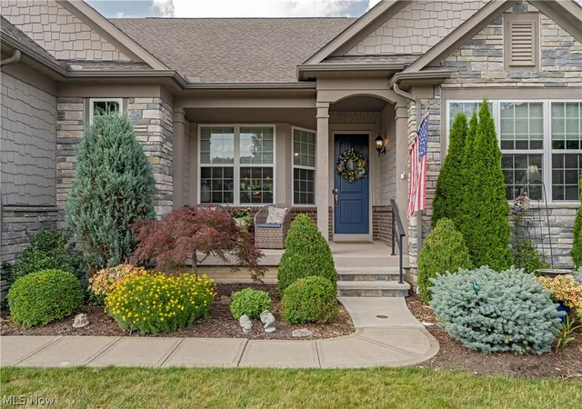 Homes for sale in Aurora, OH | 609 Burgess Cir, Aurora, OH 44202 | MLS# 5224068