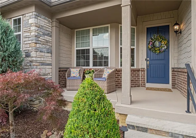 Homes for sale in Aurora, OH | 609 Burgess Cir, Aurora, OH 44202 | MLS# 5224068