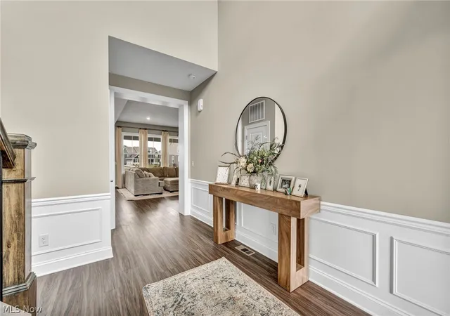 Photo 4 of Single family home for sale at 32642 Royal Troon Dr, Avon Lake, OH 44012 | MLS# 5221287 | Listing updated on 2026-07-06