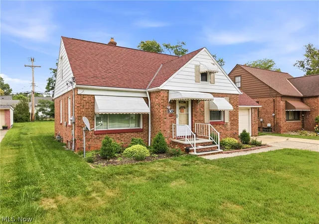 Homes for sale in Euclid, OH | 839 E 260th St, Euclid, OH 44132 | MLS# 5224686