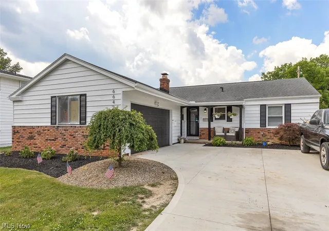 Homes for sale in North Olmsted, OH | 6642 Nancy Dr, North Olmsted, OH 44070 | MLS# 5224840