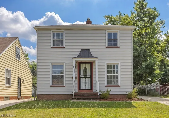 Homes for sale in Maple Heights, OH | 5597 South Blvd, Maple Heights, OH 44137 | MLS# 5224894