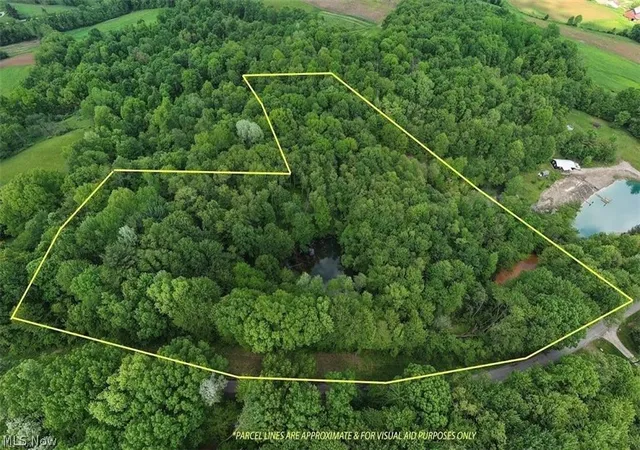 1st image of Hilltop Dr Nw, Strasburg, OH 44680 | MLS# 5224165