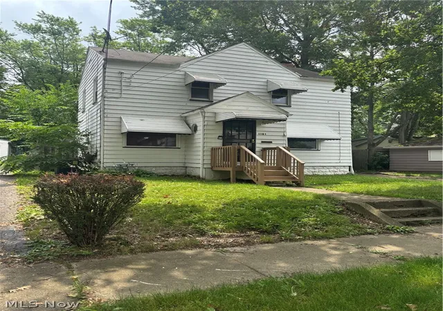2nd image of 1101 Dietz Ave, Akron, OH 44301 | MLS# 5220875