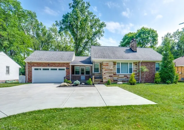 1st image of 2031 W Pleasant Valley Rd, Cleveland, OH 44134 | MLS# 5224982