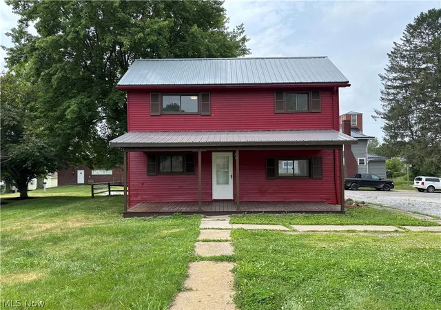 Photo 1 of Single family home for sale at 608 Jefferson St, Salineville, OH 43945 | MLS# 5224811 | Listing updated on 2026-08-27